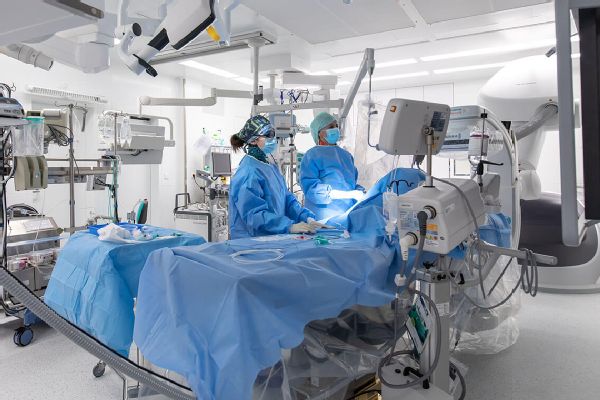 V Kardiocentre AGEL Košice-Šaca liečia srdcia pacientov zvnútra
