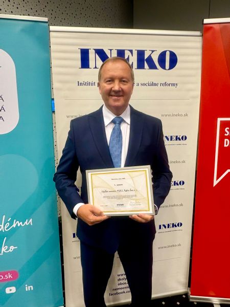 prof. MUDr. František Sabol, PhD., MPH, MBA s ocenením